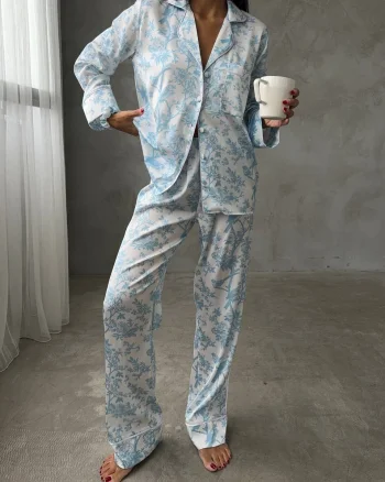 Set pijama dama din doua piese, cu nasturi – 2401692, Print floral albastru