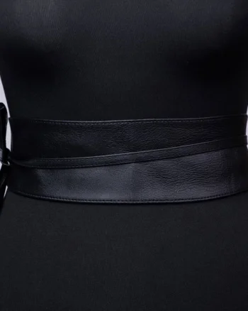 Curea lata petrecuta neagra din piele ecologica
