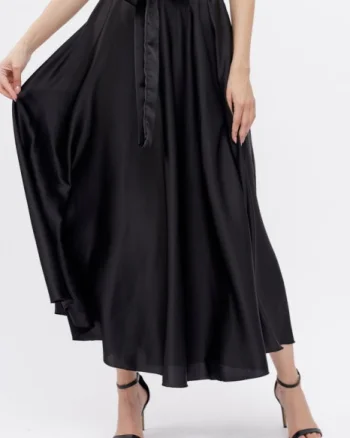 Fusta neagra din satin, cu elastic si cordon in talie