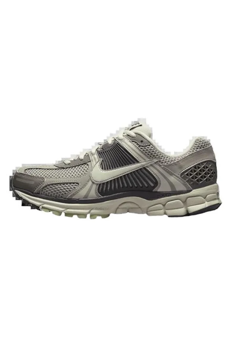 Adidasi sport barbati  Zoom Vomero 5, gri, piele ecologica, design sofisticat, tehnologie avansata