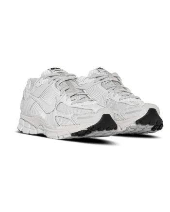 Pantofi sport barbati  Zoom Vomero 5 SP, alb, material textil, stil urban, confortabil, Alb