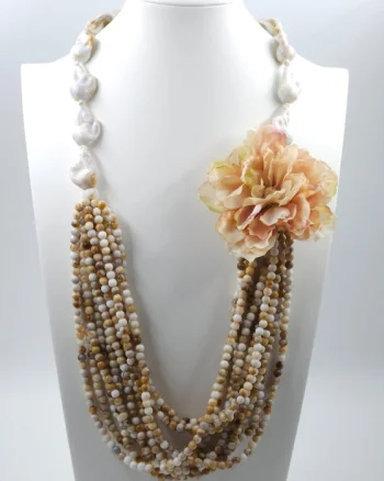 Colier statement cu floare 3D si siraguri de margele ,   design romantic