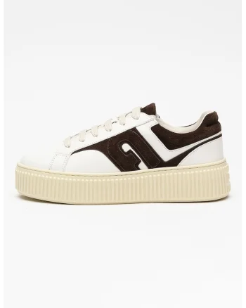 Pantofi sport flatform de piele cu monograma in relief, Maro inchis/Alb optic