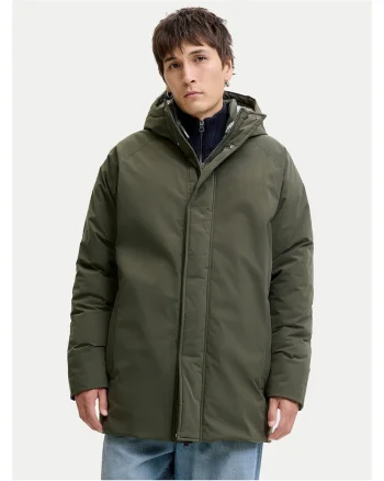 Geaca de iarna barbati  verde, fabricata din materiale de calitate