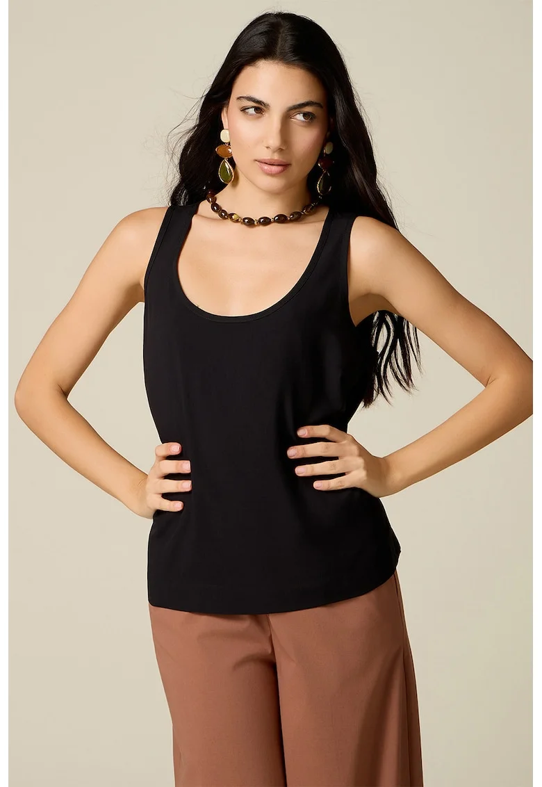 Top cu decolteu amplu, Negru