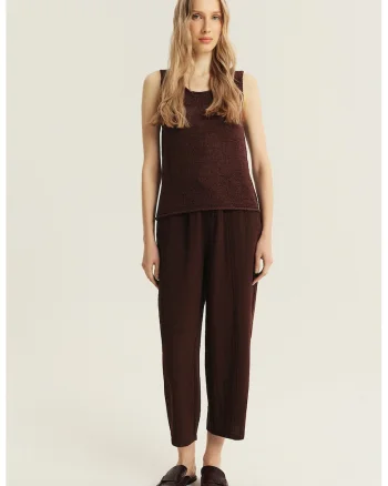 Pantaloni ampli, Maro inchis