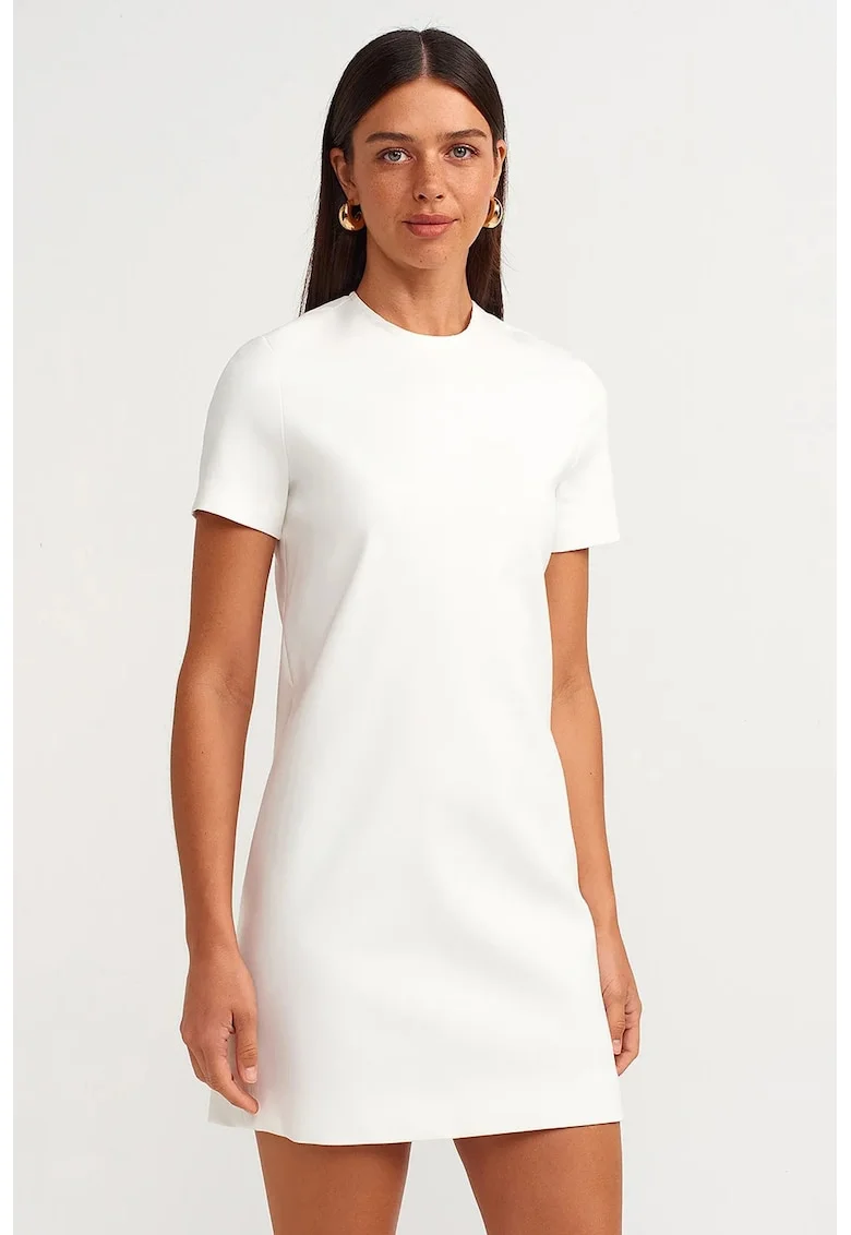 Rochie mini  tip shift, alb, tricotat, maneci scurte, cu fermoar