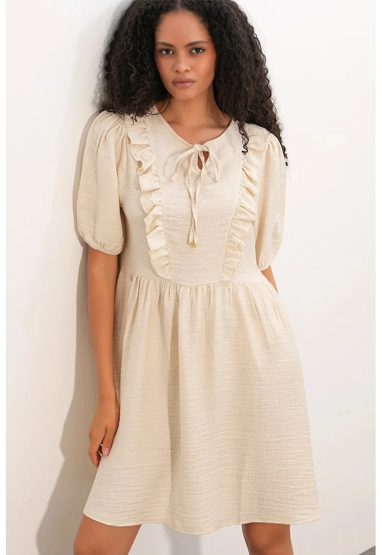 Rochie mini,  tip smock, crem, volane, viscoza-nailon