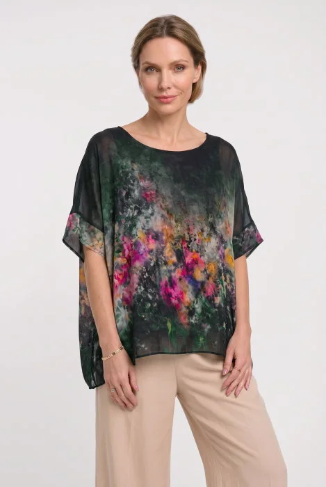 Bluza vaporoasa tip poncho din matase, croi oversized cu print pictural multicolora pe fond negru