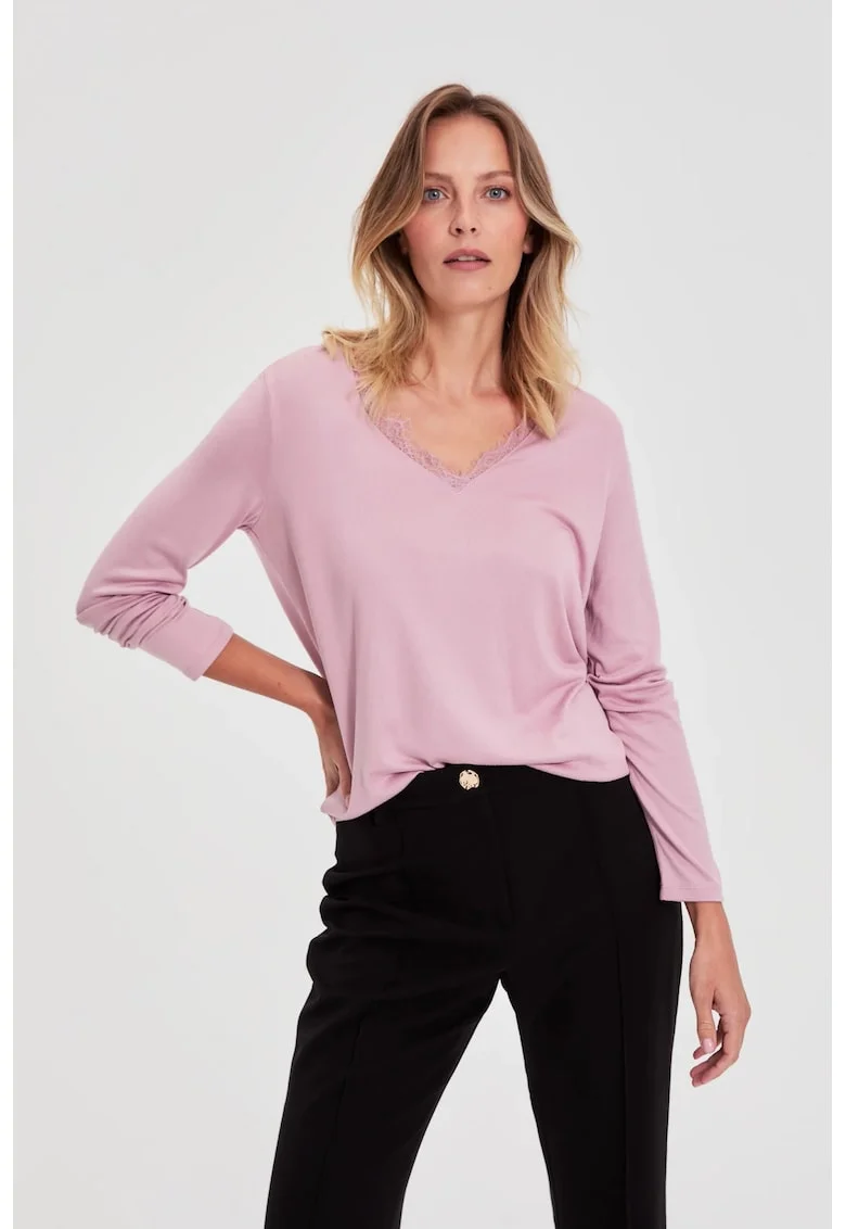 Bluza roz cu decolteu din dantela, Rose Symphonic