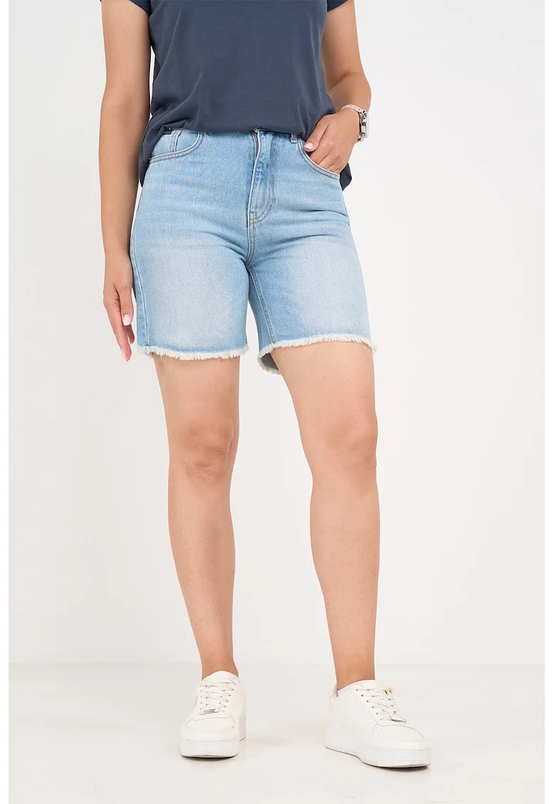 Blugi scurti, Albastru pastel
