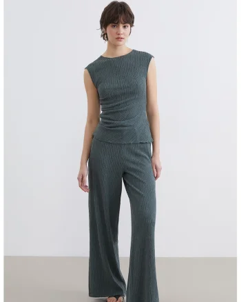 Pantaloni cu croiala ampla si snur, Verde inchis