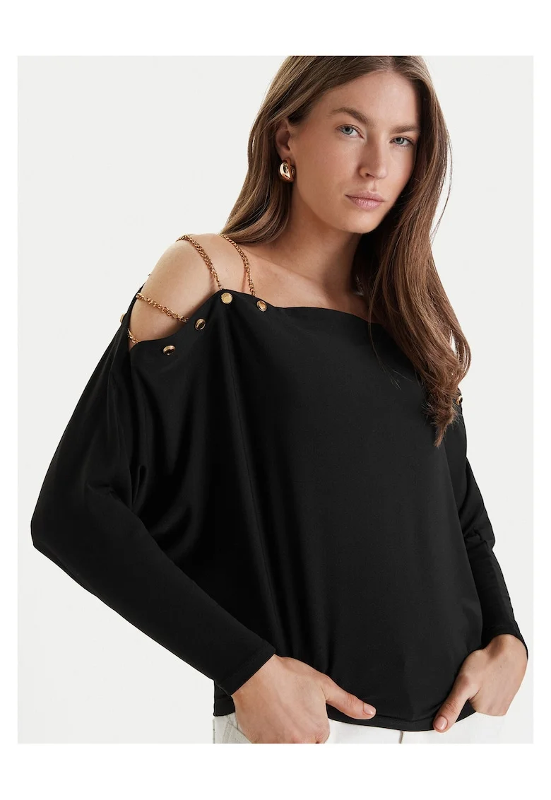Bluza neagra, Negru