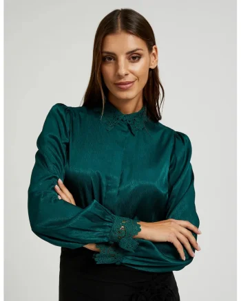 Camasa verde cu dantela la mansete si guler, Verde
