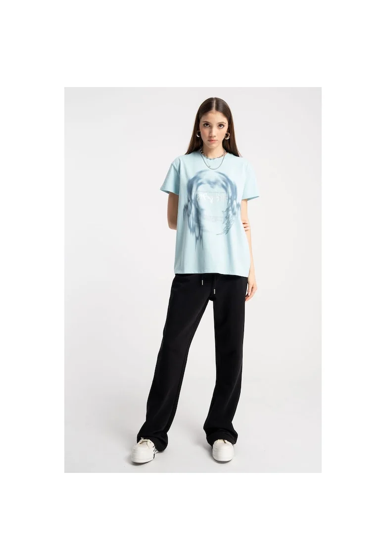 Pantaloni de trening evazati
