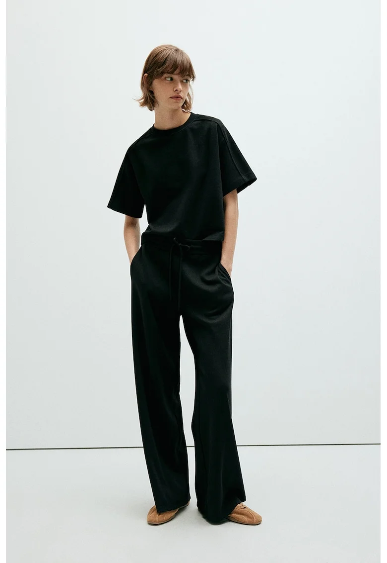 Pantaloni de trening cu croiala ampla si snur, Negru stins