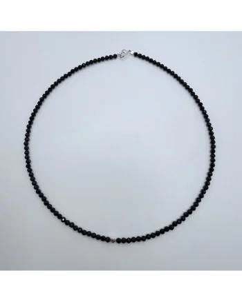 Colier handmade, realizat din pietre semipretioase Turmalina, charm inima argint, accesorii inchidere argint, lungime:40 cm