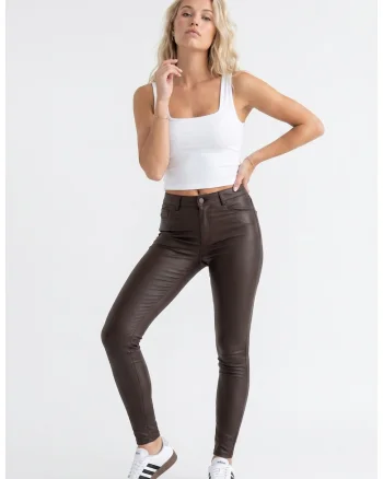 Pantaloni casual pentru femei, croi ajustat, lungime standard, cu nasturi si buzunare, din vascoza - M1343, Maro