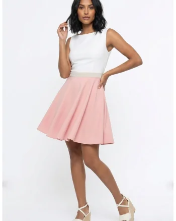 Rochie cocktail eleganta cu decolteu barcuta, fara maneci, croi evazat, lungime midi - M1338, Roz