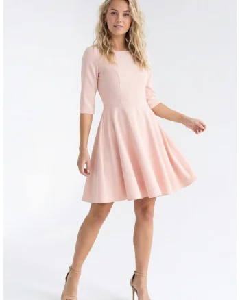 Rochie eleganta midi cu decolteu rotund, maneca 3/4, croi regular si inchidere la spate - M1341, Roz