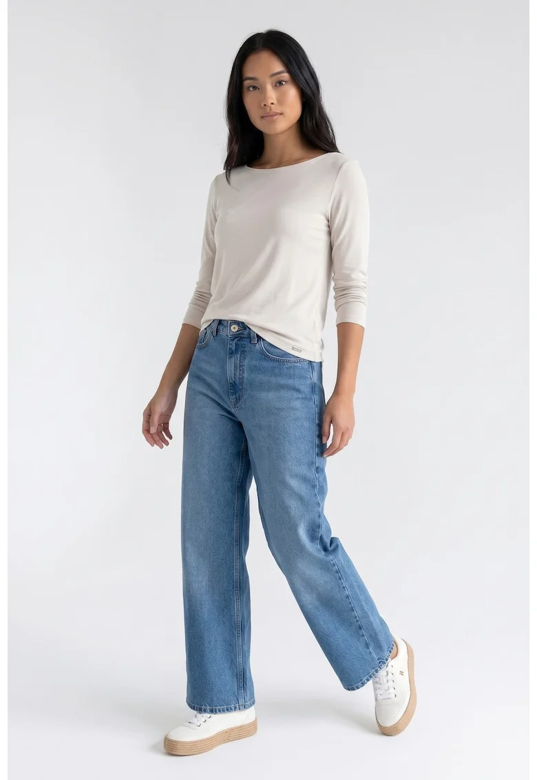 Bluza de dama casual cu decolteu decupat la spate, maneca lunga, croiala regular, lungime standard, din vascoza - M1371, Bej