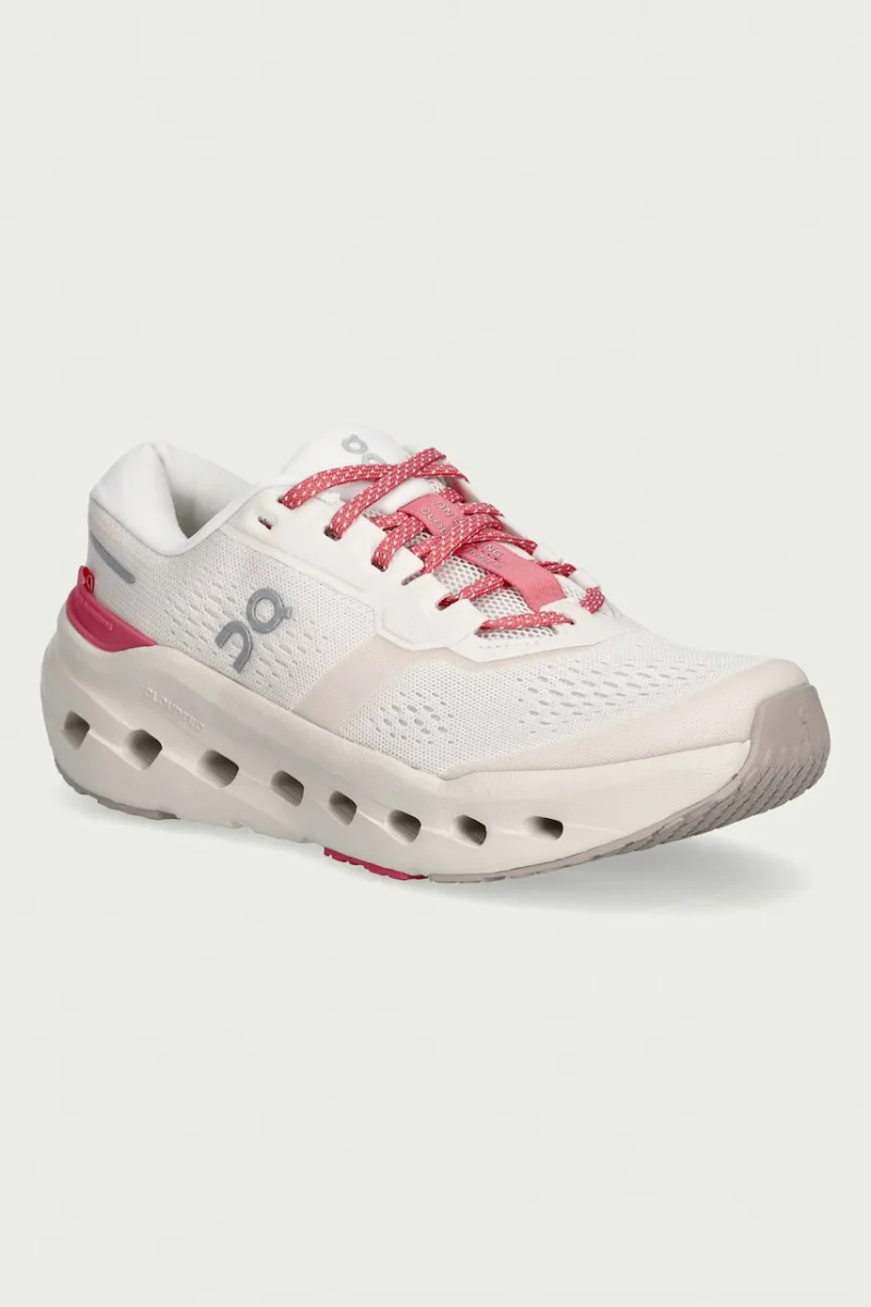On încălțăminte pentru alergare pentru femei Cloudrunner 3