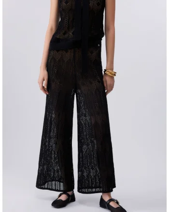Pantaloni cu perforatii, croiala ampla si talie inalta, Negru