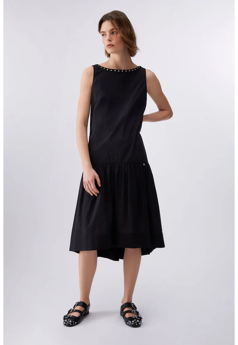 Rochie evazata cu decolteu in V si pietre, Negru