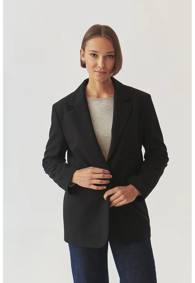 Sacou uni, Negru