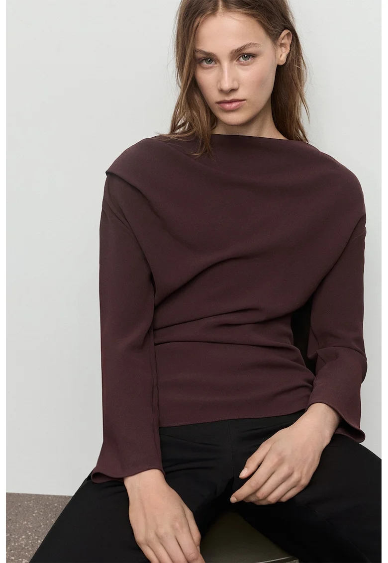Bluza cu decolteu asimetric si fronseuri, Maro cognac