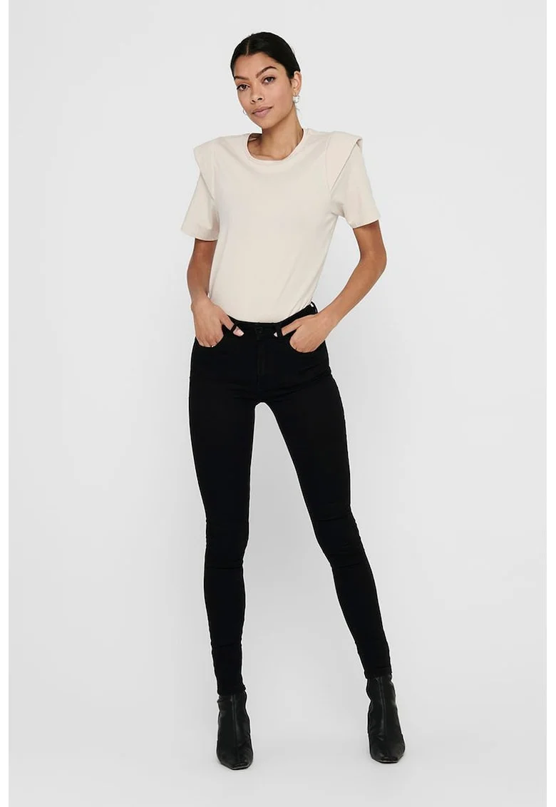 Blugi skinny, Negru