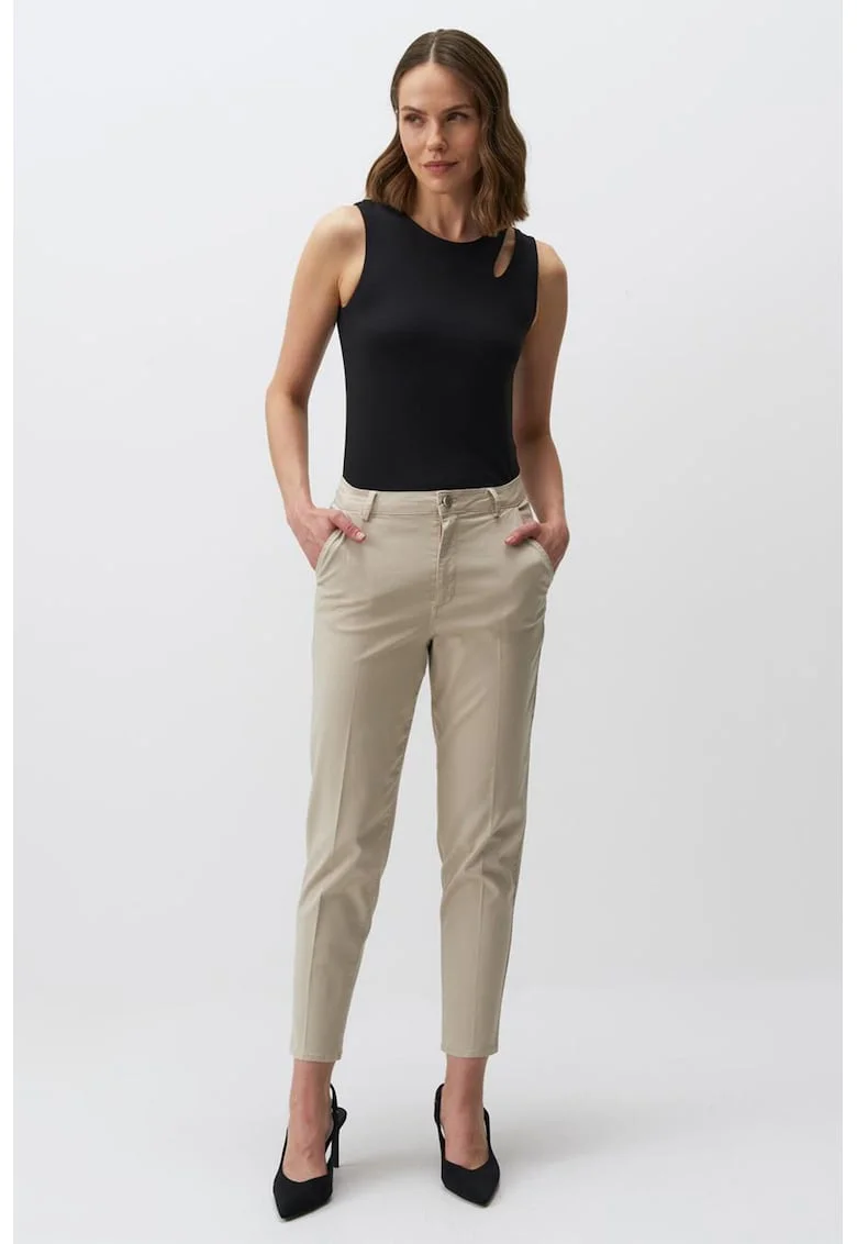 Pantaloni crop din amestec de lyocell cu buzunare, Maro camel