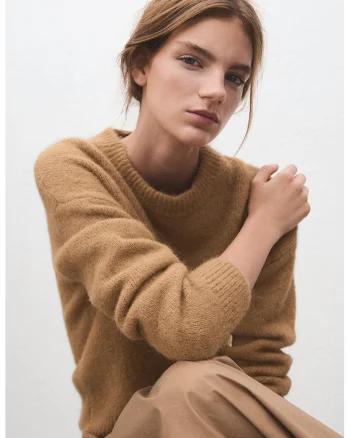 Pulover uni cu decolteu la baza gatului, Maro camel