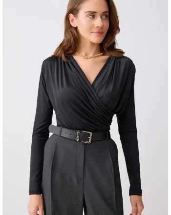 Bluzaslim-fit cu model drapat, Negru