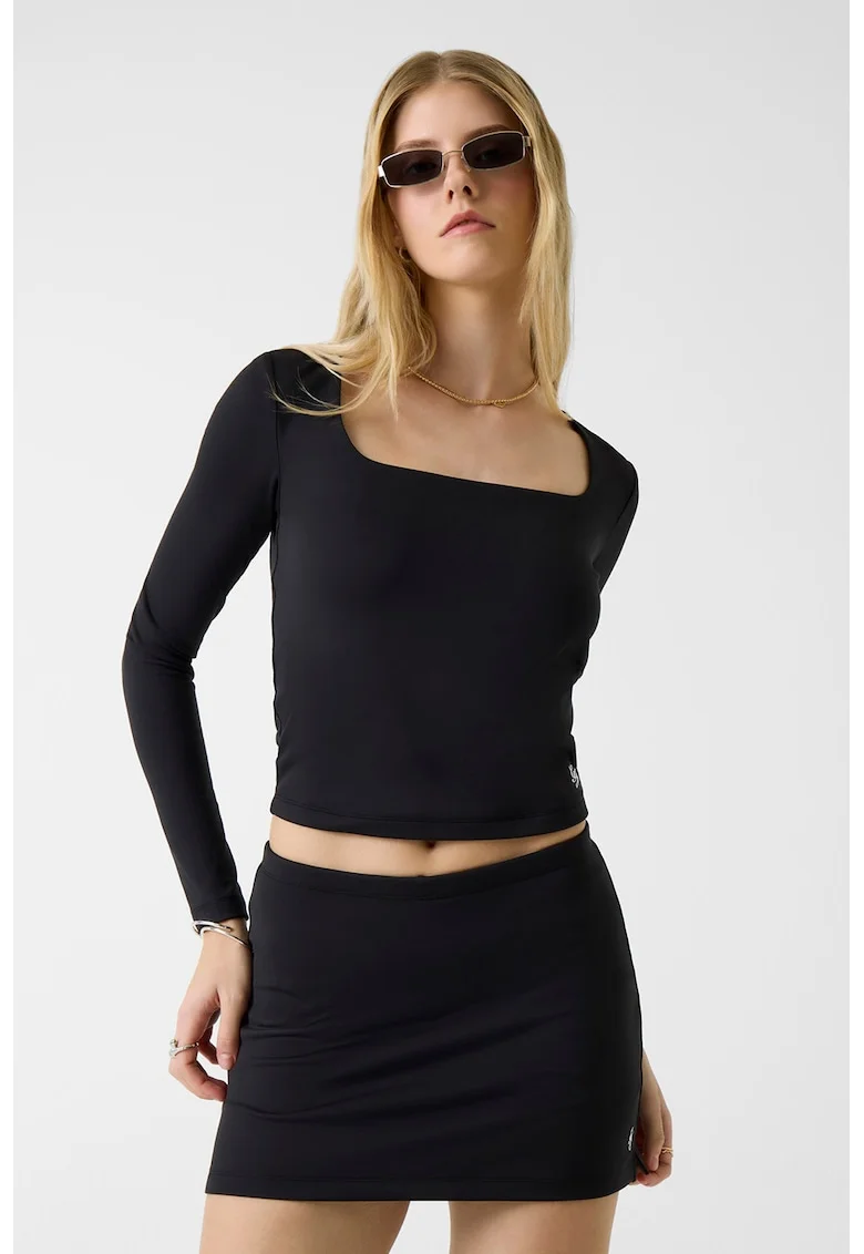 Bluza crop cu decolteu patrat, Negru