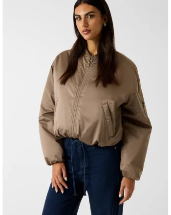Jacheta bomber din satin cu amortizare, Maro deschis