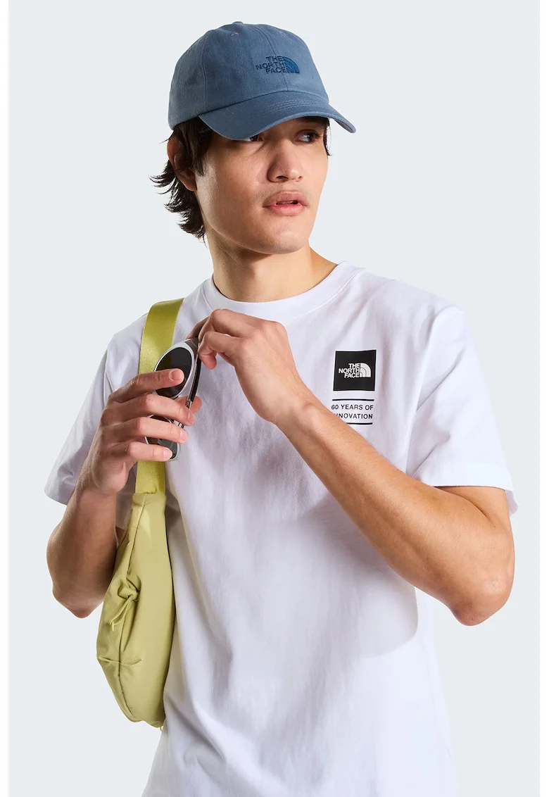 Tricou relaxed fit cu imprimeu grafic pe partea din spate Celebration, Rosu/Alb/Galben/Albastru