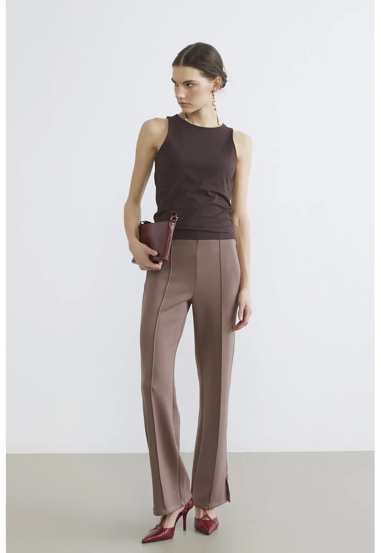 Pantaloni slim fit cu slituri la terminatie, Maro deschis