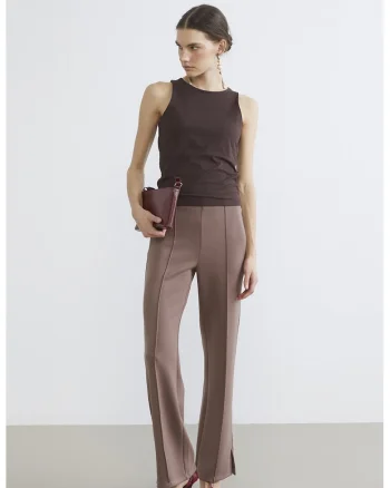 Pantaloni slim fit cu slituri la terminatie, Maro deschis