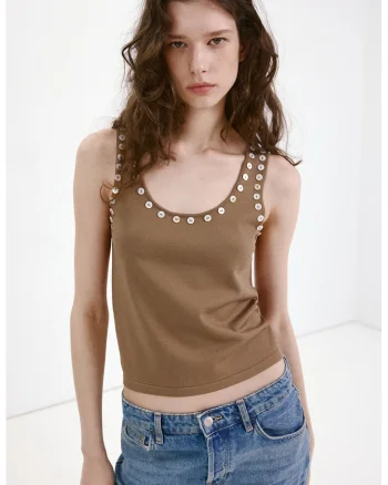 Top crop cu nasturi decorativi, Maro deschis