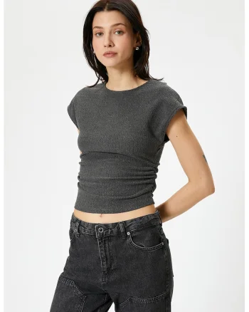Tricou crop cu detalii cu fronseuri, Gri antracit