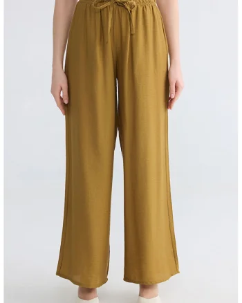 Pantaloni drepti cu model uni, Maro