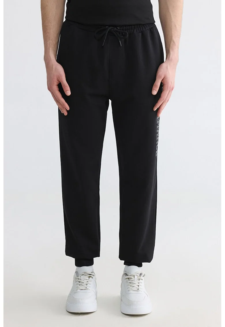 Pantaloni de trening cu imprimeu text lateral, Negru