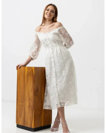 Rochie midi din organza cu umeri decupati