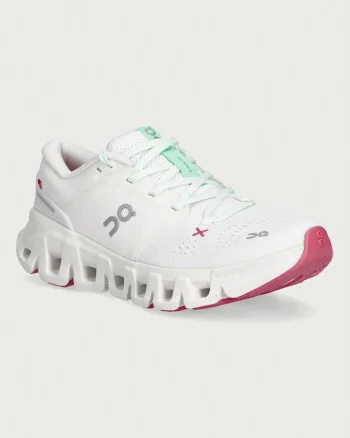 On sneakers pentru femei Cloud X 5