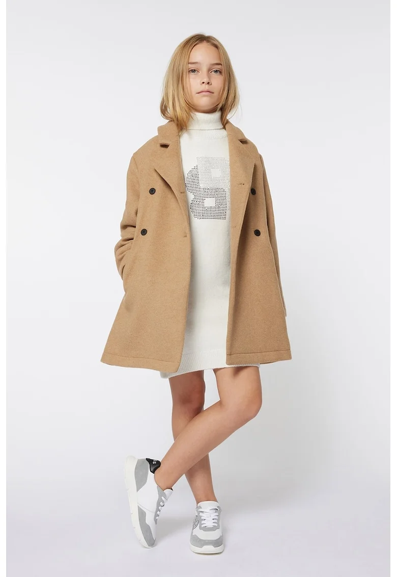 Rochie tricotata cu croiala dreapta, guler inalt si logo cu strasuri, Alb