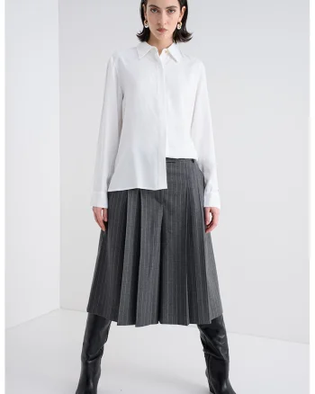 Pantaloni capri culotte cu dungi, Gri inchis