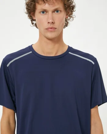 Tricou cu decolteu la baza gatului si detalii reflectorizante, Bleumarin