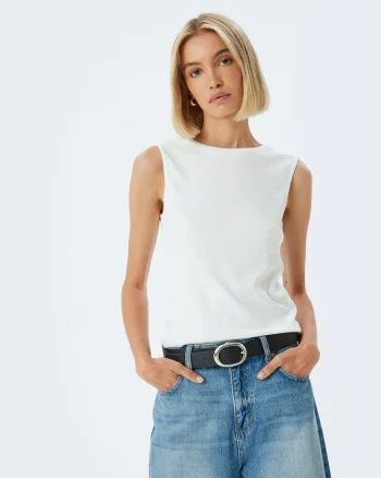 Top cu aspect striat, Alb fildes