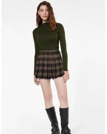 Bluza cambrata tricotata fin cu guler, Verde masliniu